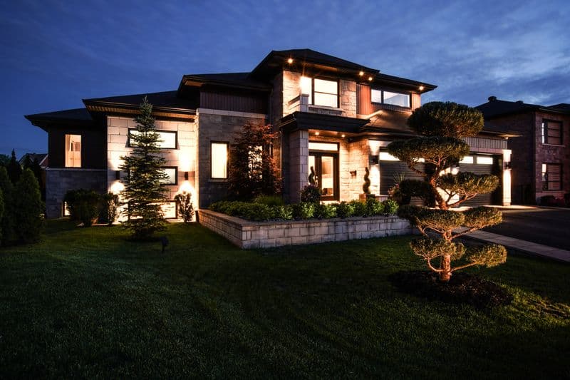 Blue hour portfolio example 2 - Professional real estate photography by Hausvalet